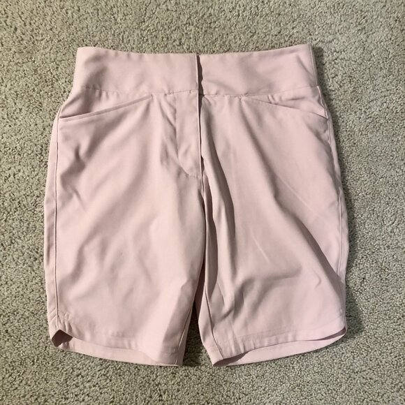 Puma Women's Bermuda Shorts XXS Chalk Pink Golf NWT UPF 50+ - Picture 1 of 10